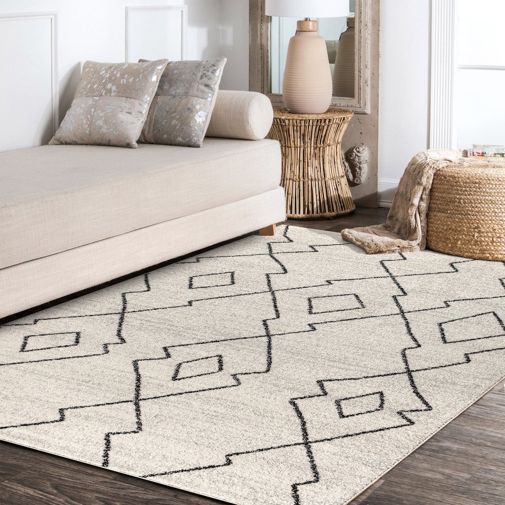 Alia Moroccan Beni Souk Area Rug. Picture 10