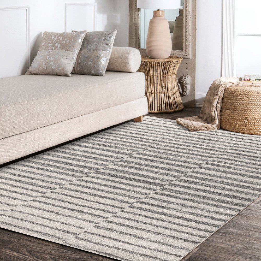 Lyla Offset Stripe Area Rug. Picture 9