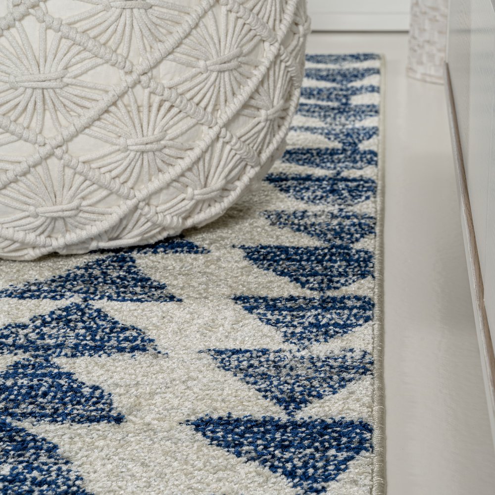 Aisha Moroccan Triangle Geometric Area Rug. Picture 6