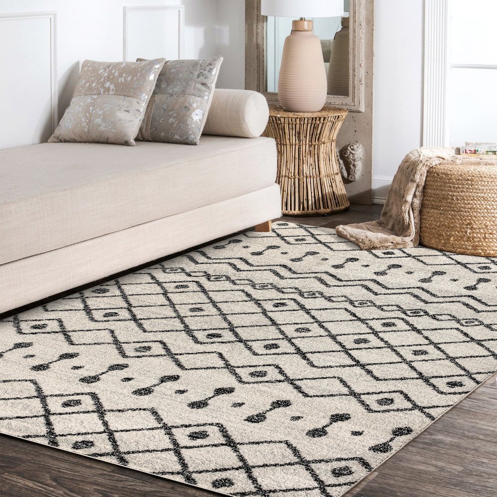 Aksil Moroccan Beni Souk Area Rug. Picture 10