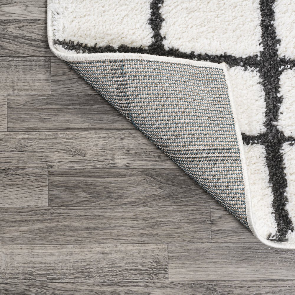 Arenal Geometric Grid Shag Area Rug. Picture 6