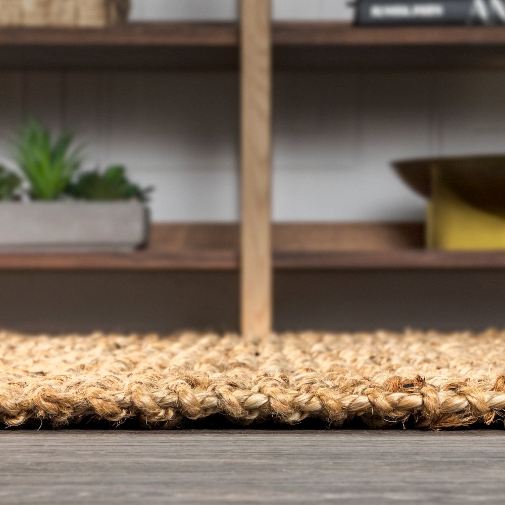 Pata Hand Woven Chunky Jute With Fringe Area Rug. Picture 9