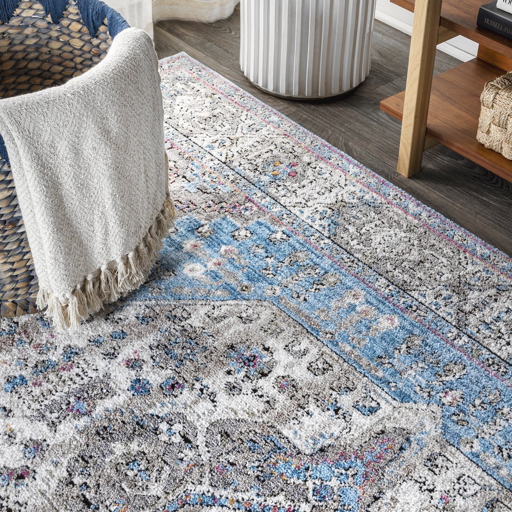 Kesan Vintage Medallion Area Rug. Picture 6