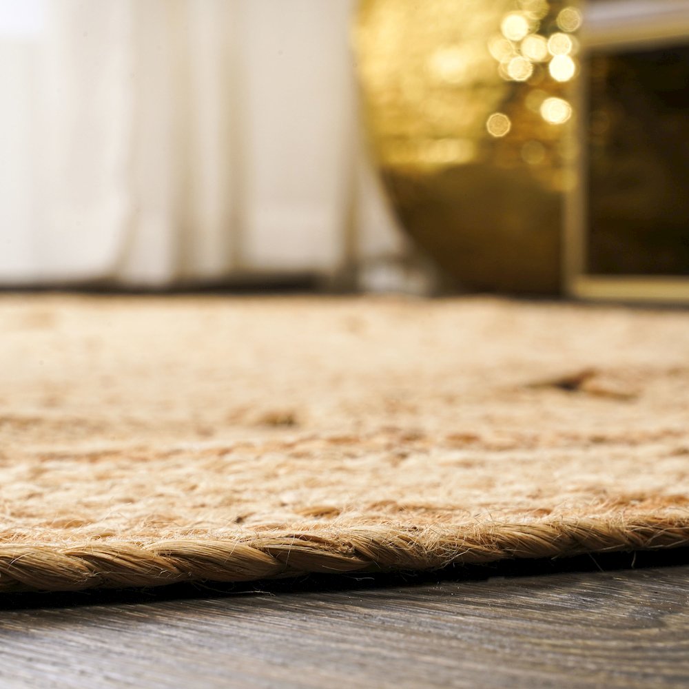 Dahlia Round Area Rug. Picture 8