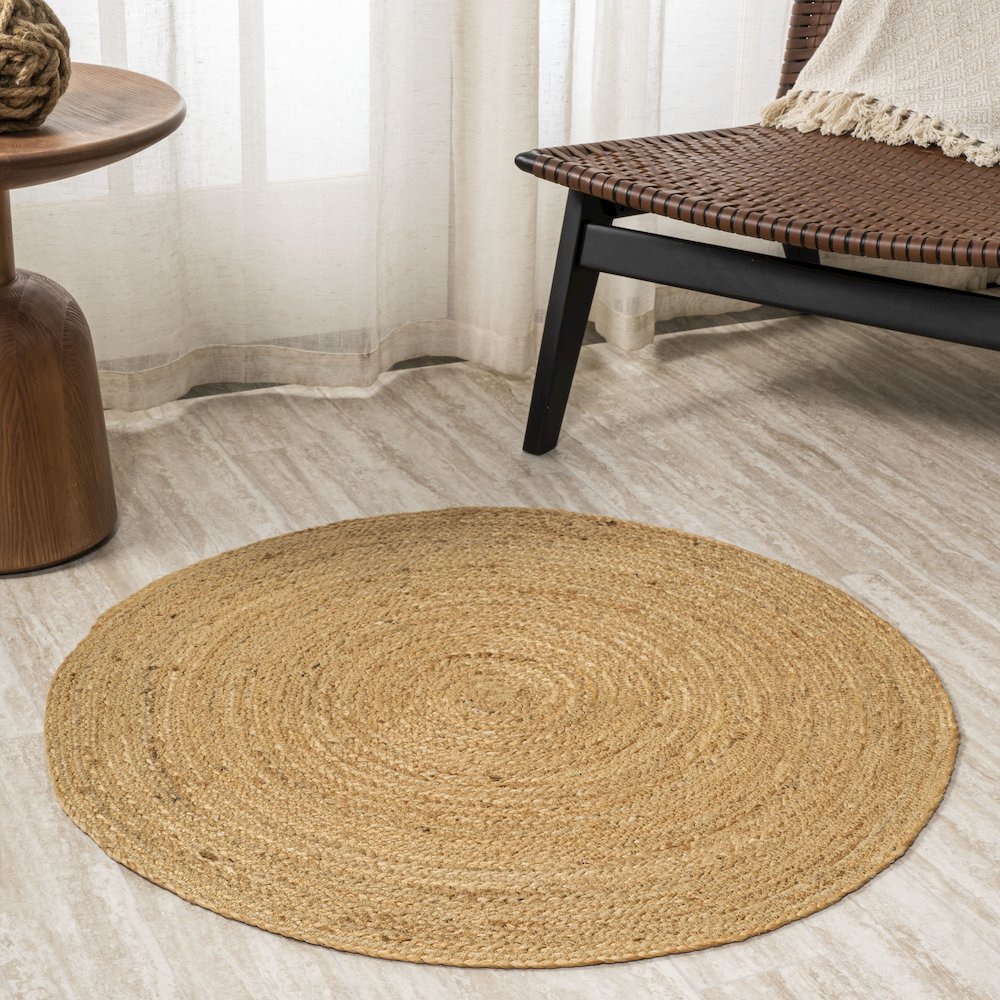 Soleil Round Area Rug. Picture 3