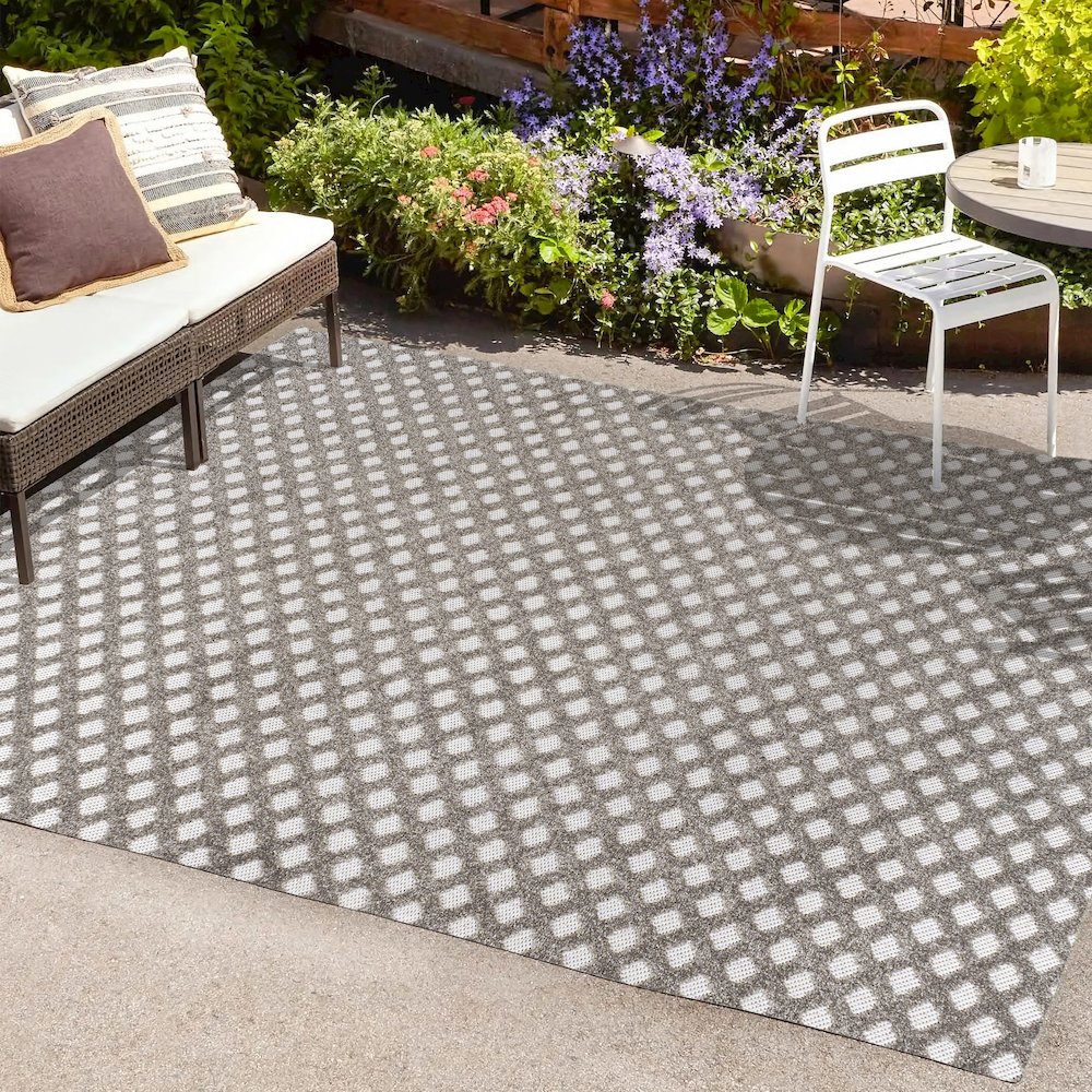 Rabat High-Low Pile Mini Diamond Trellis Area Rug. Picture 6