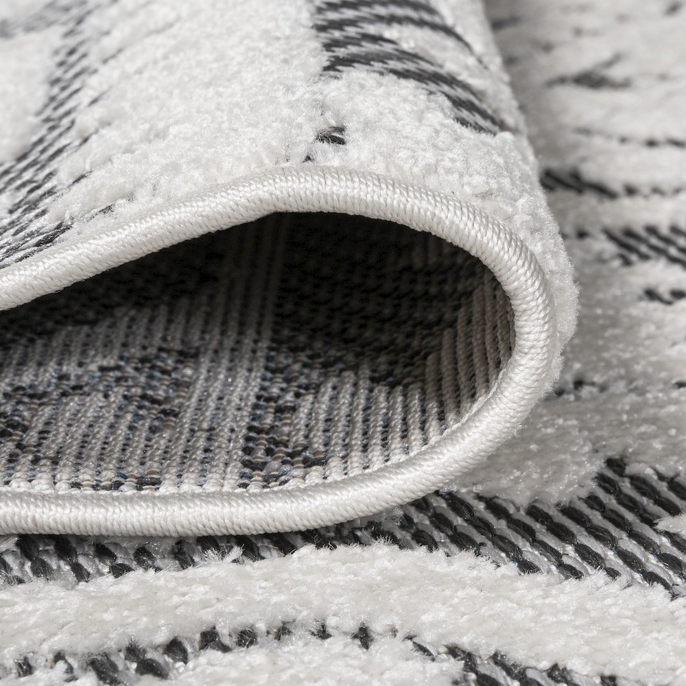 Citta High-Low Pile Mediterranean Tile Area Rug. Picture 12