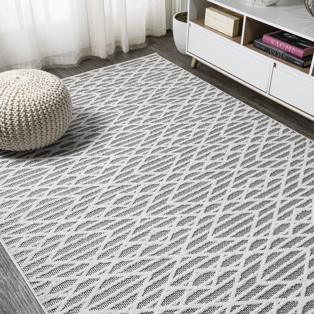Ararat High-Low Pile Moroccan Diamond Modern Indoor/Outdoor Area Rug. Picture 4