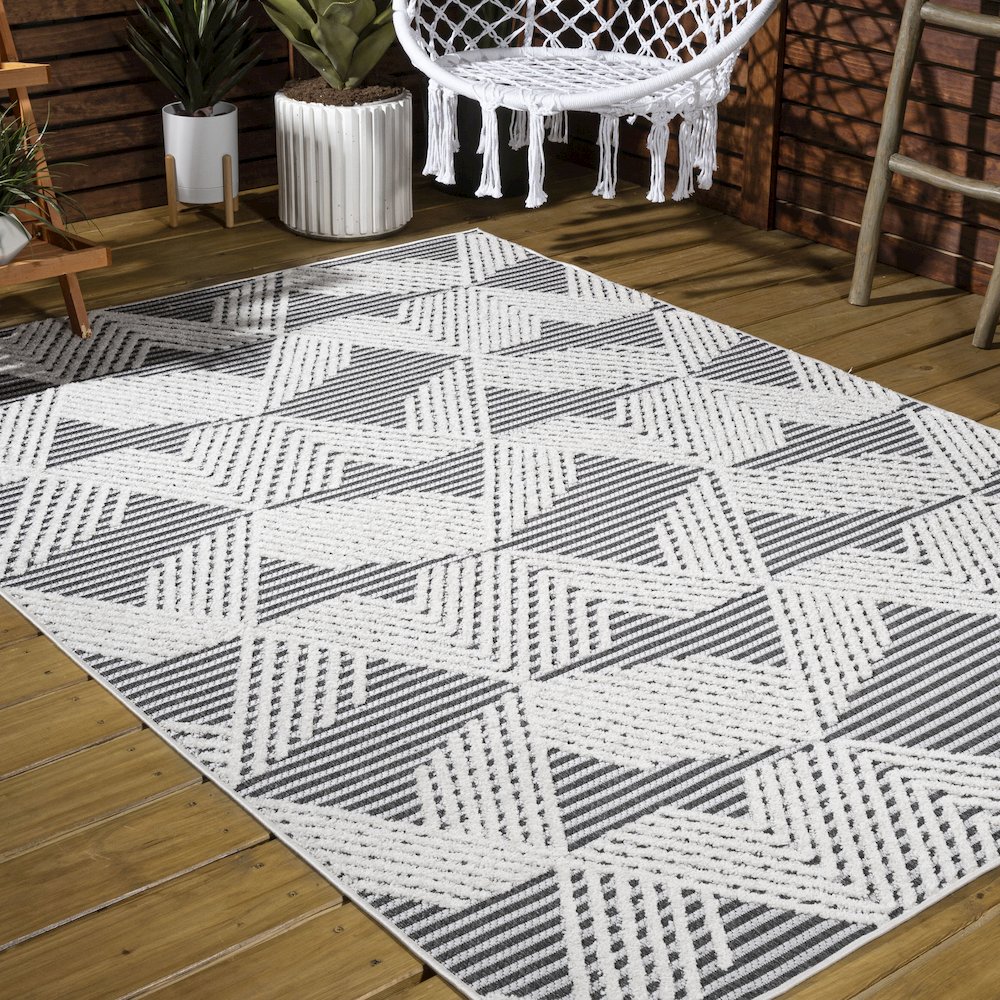 Jazz High-Low Pile Art Deco Geometric Indoor/Outdoor Area Rug. Picture 6