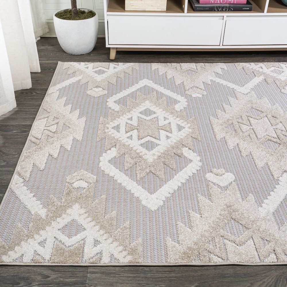 Sumak High-Low Pile Neutral Diamond Kilim Area Rug. Picture 3