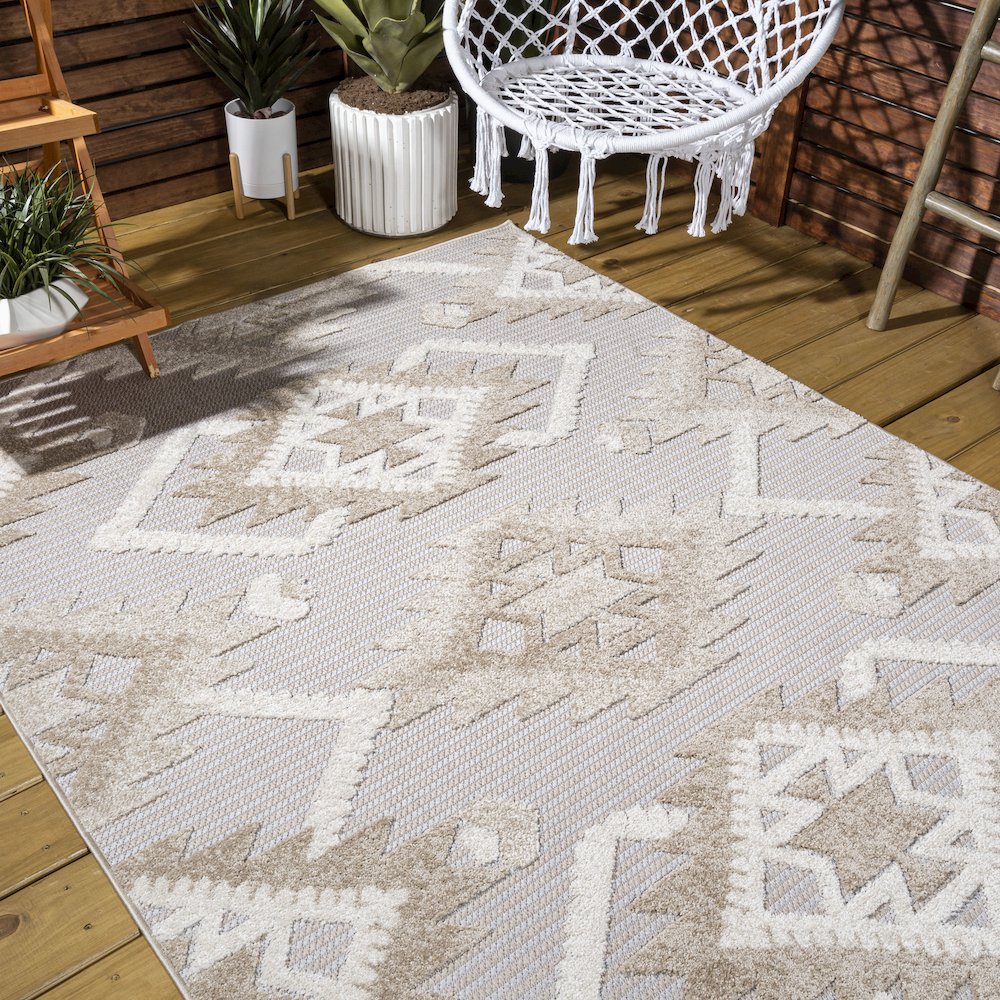 Sumak High-Low Pile Neutral Diamond Kilim Area Rug. Picture 8