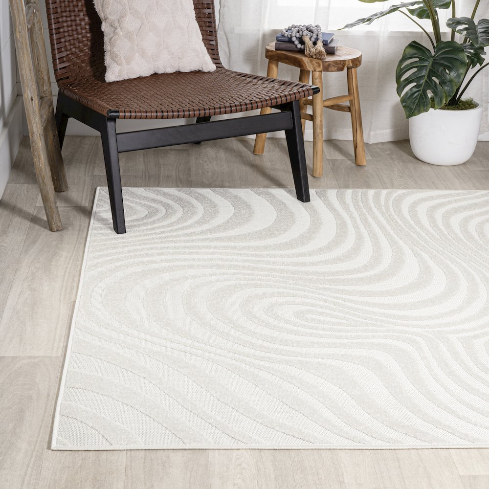Maribo Abstract Groovy Striped Area Rug. Picture 1