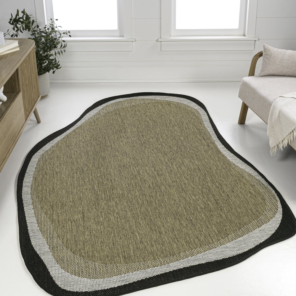 Brown/Black 8 ft. x 10 ft. Indoor/Outdoor Shaped Area Rug. Picture 2