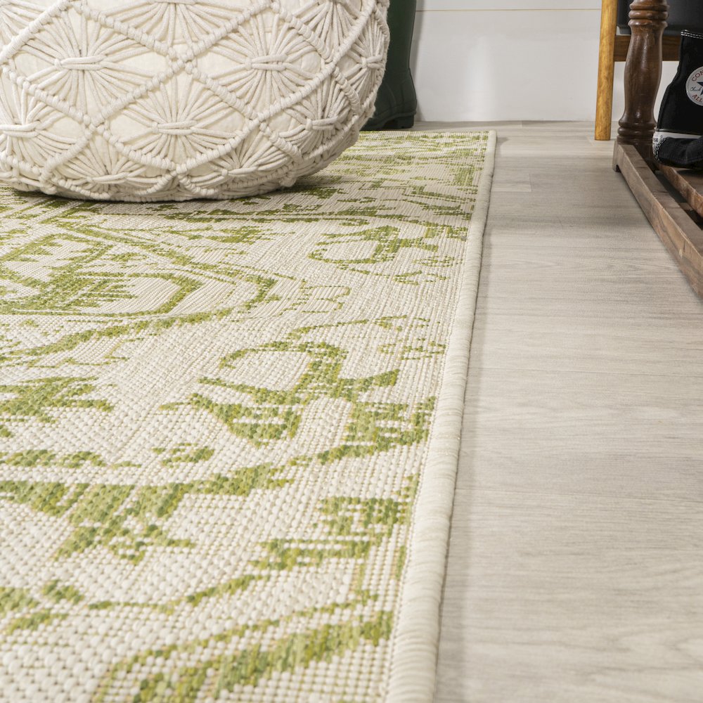 Estrella Bohemian Medallion Textured Weave Indoor/Outdoor Area Rug. Picture 12