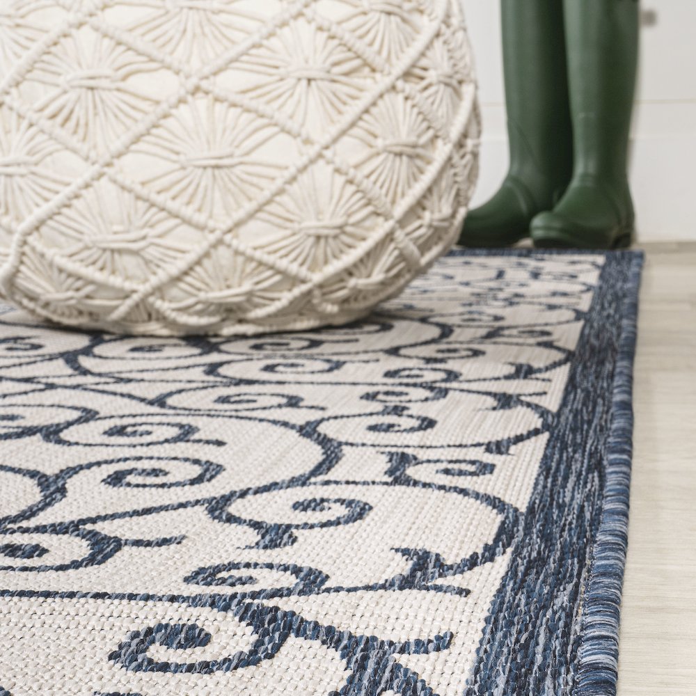 Madrid Vintage Filigree Textured Weave Indoor/Outdoor Area Rug. Picture 12