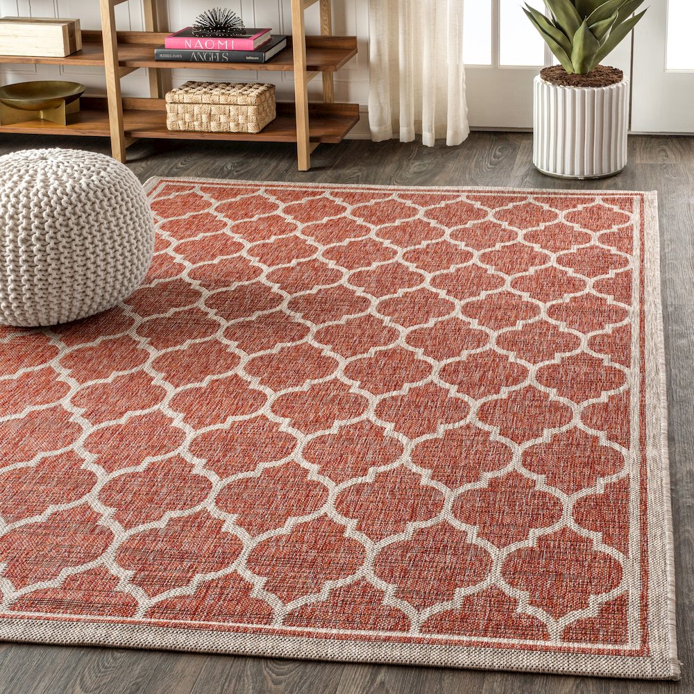 Trebol Moroccan Trellis Textured Weave Indoor/Outdoor Area Rug. Picture 3