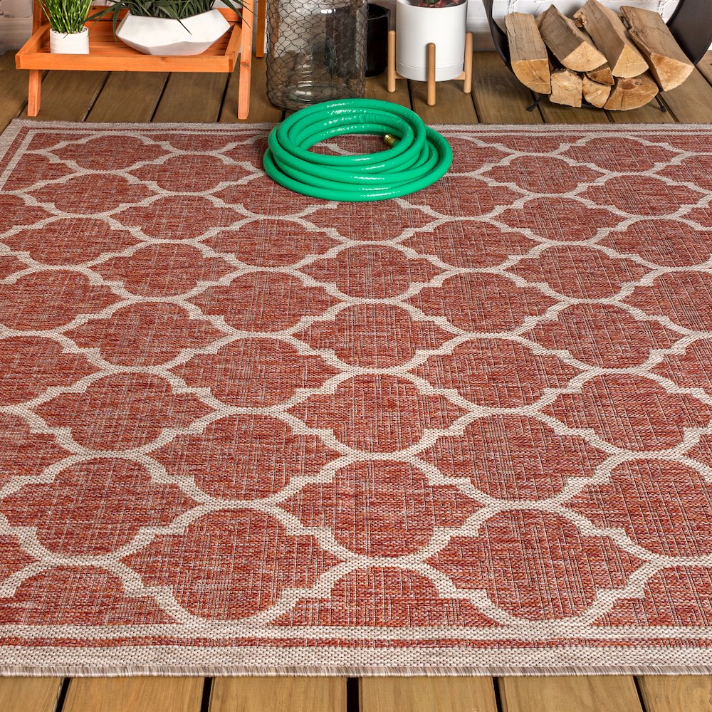 Trebol Moroccan Trellis Textured Weave Indoor/Outdoor Area Rug. Picture 4
