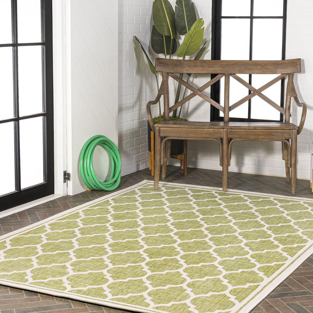 Trebol Moroccan Trellis Textured Weave Indoor/Outdoor Area Rug. Picture 10