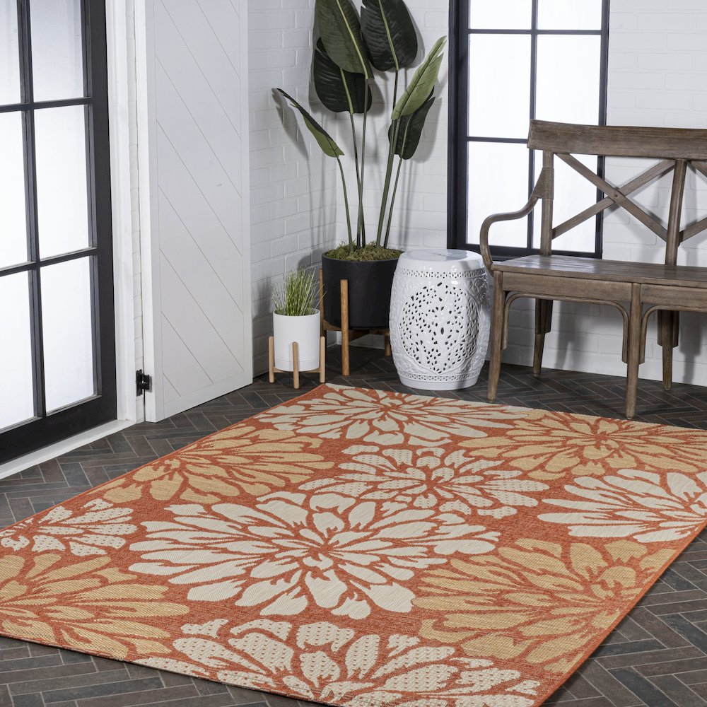 Zinnia Modern Floral Textured Weave Indoor/Outdoor Area Rug. Picture 9