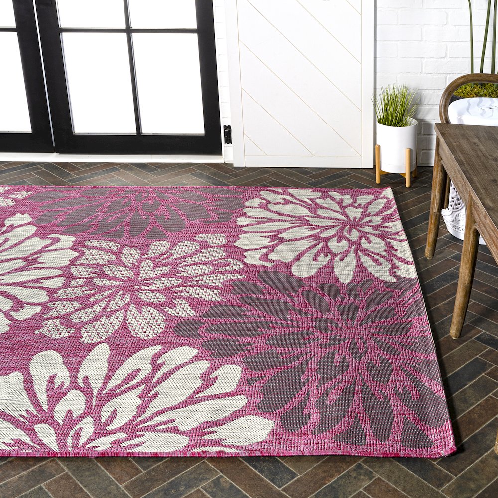 Zinnia Modern Floral Textured Weave Indoor/Outdoor Area Rug. Picture 7