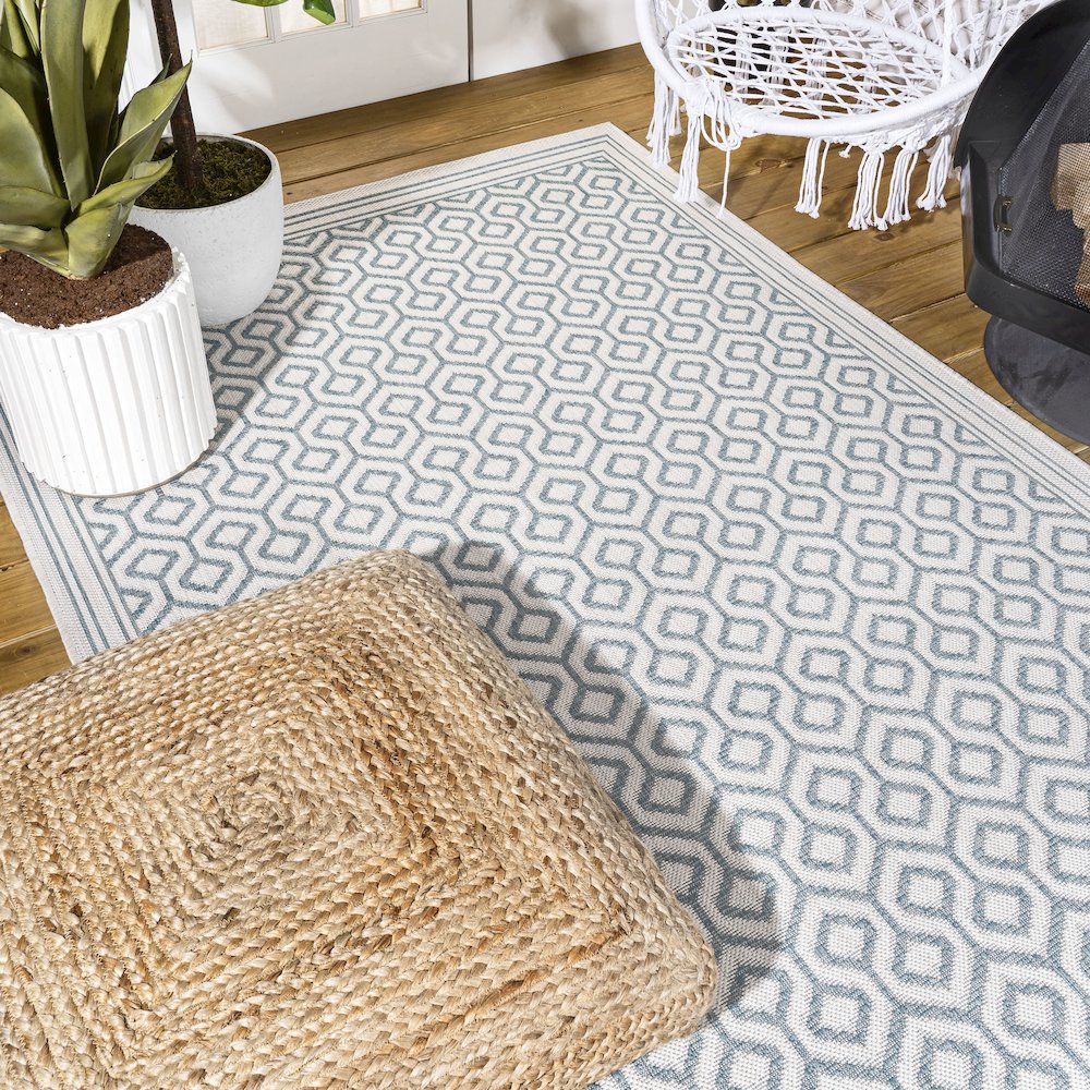Marvao Diamond Trellis Indoor/Outdoor Area Rug. Picture 8