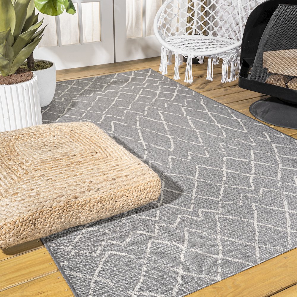 Madaba Moroccan Trellis Indoor/Outdoor Area Rug. Picture 6