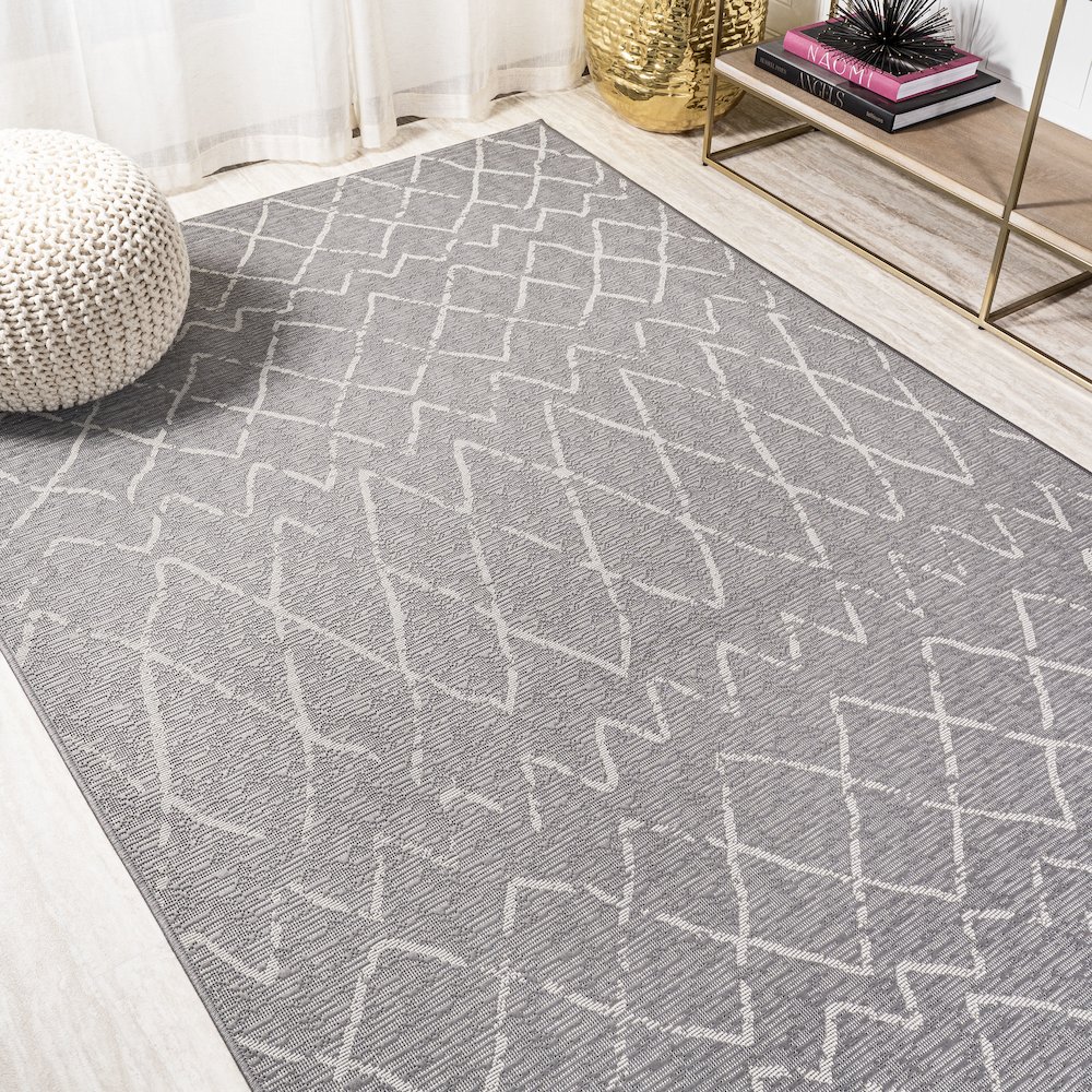 Madaba Moroccan Trellis Indoor/Outdoor Area Rug. Picture 4