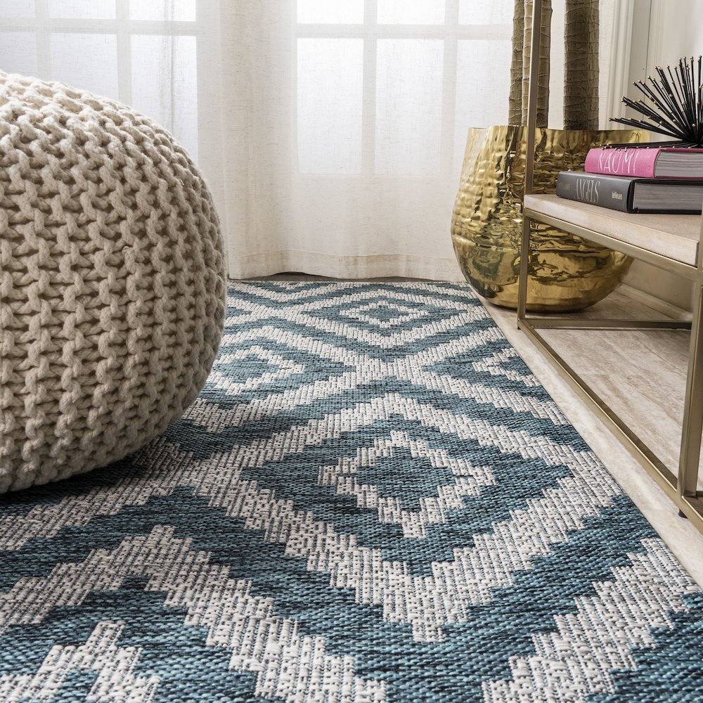 Sintra Diamond Tribal Indoor/Outdoor Area Rug. Picture 13