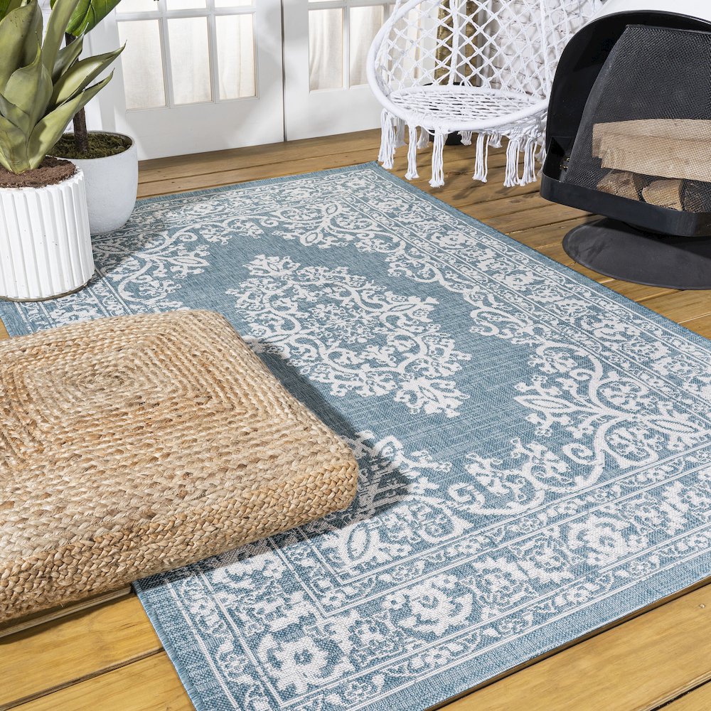 Galon Filigree Indoor/Outdoor Area Rug. Picture 6