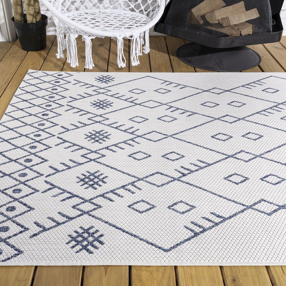 Boho Moroccan Indoor/Outdoor Area Rug. Picture 7