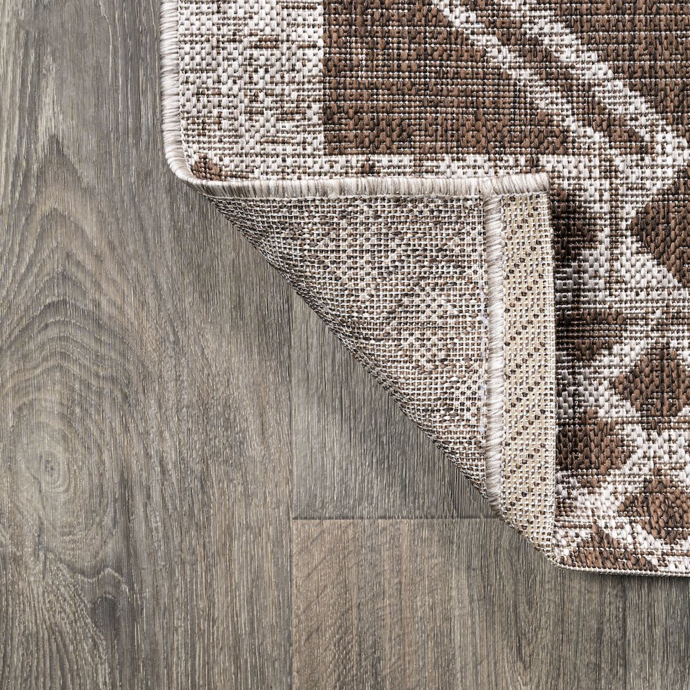 Marokko Diamond Tribal Medallion Indoor/Outdoor Area Rug. Picture 10