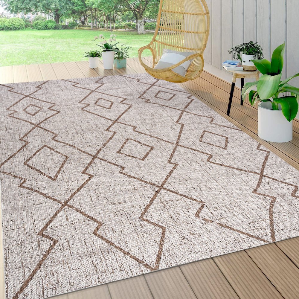 Carwa Tribal Diamond Trellis Indoor/Outdoor Area Rug. Picture 6