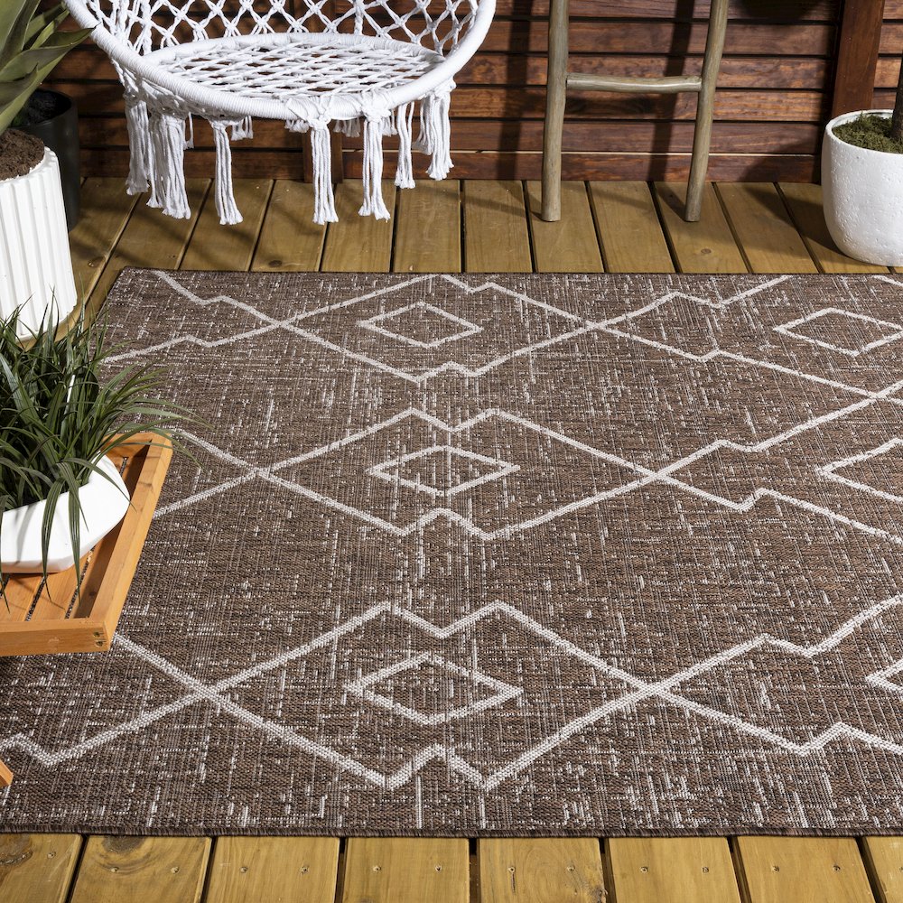 Carwa Tribal Diamond Trellis Indoor/Outdoor Area Rug. Picture 8