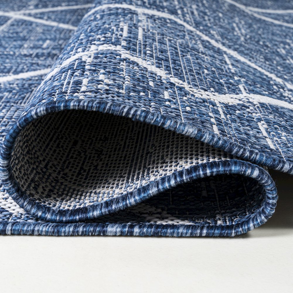 Carwa Tribal Diamond Trellis Indoor/Outdoor Area Rug. Picture 15