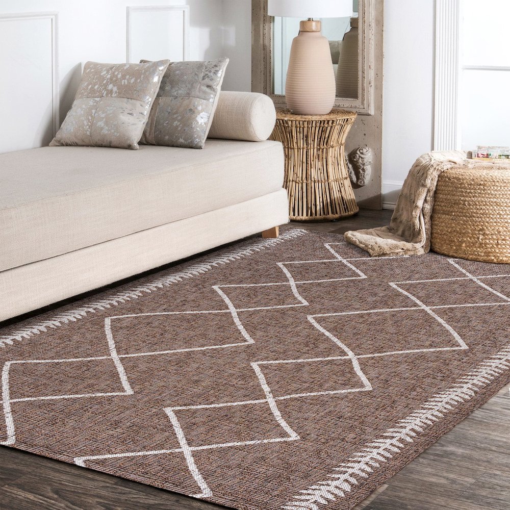 Derya Tribal Diamond Trellis Indoor/Outdoor Area Rug. Picture 12
