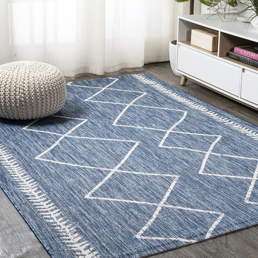 Derya Tribal Diamond Trellis Indoor/Outdoor Area Rug. Picture 2