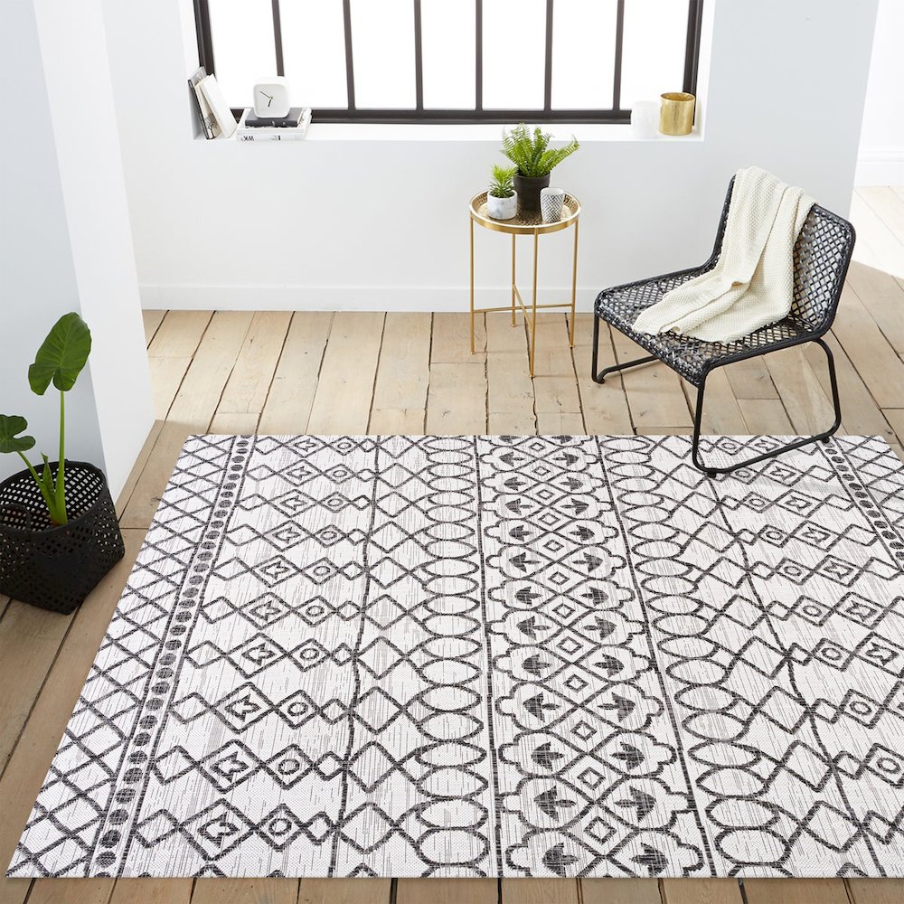 Kafel Tribal Bohemian Indoor/Outdoor Area Rug. Picture 16
