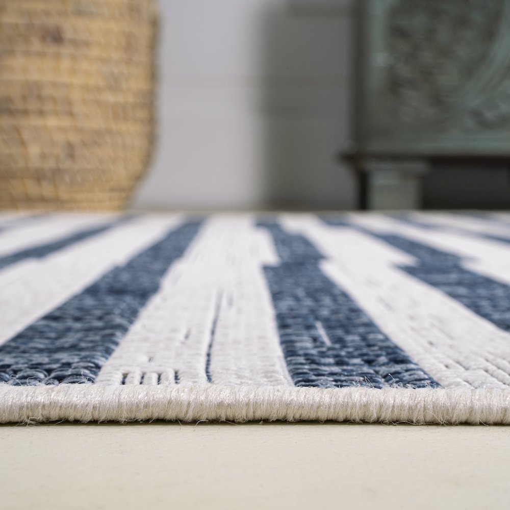 Sukie Modern Offset Stripe Indoor/Outdoor Area Rug. Picture 15