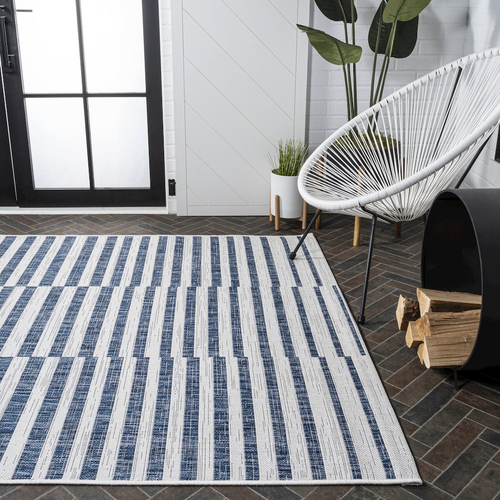 Sukie Modern Offset Stripe Indoor/Outdoor Area Rug. Picture 7