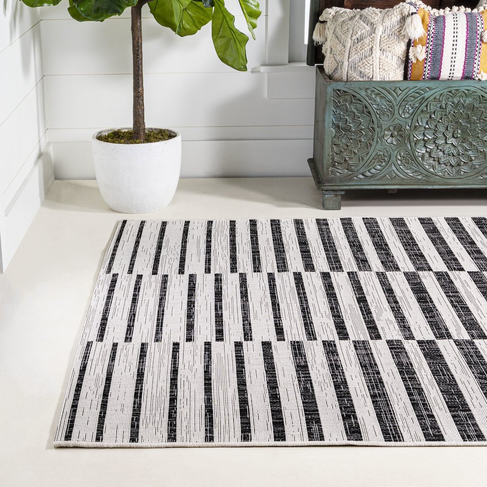 Sukie Modern Offset Stripe Indoor/Outdoor Area Rug. Picture 3