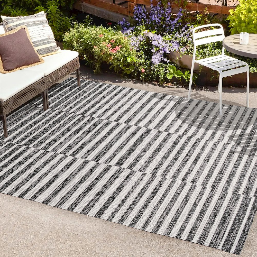 Sukie Modern Offset Stripe Indoor/Outdoor Area Rug. Picture 6