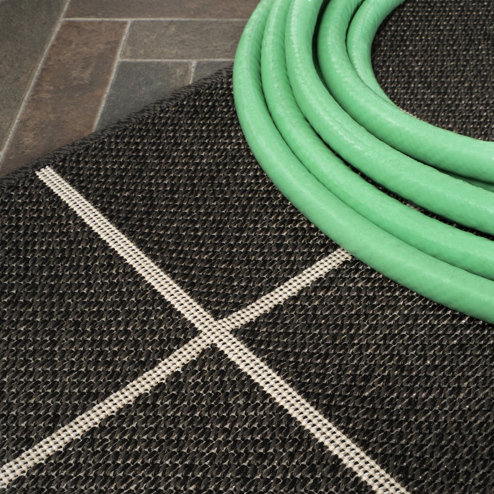 Grid Modern Squares Indoor/Outdoor Area Rug. Picture 11