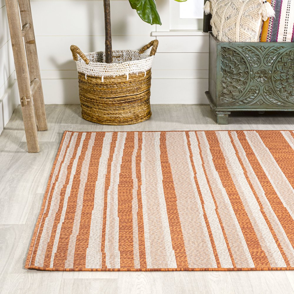 Castara Wavy Stripe Modern Indoor/Outdoor Area Rug. Picture 3