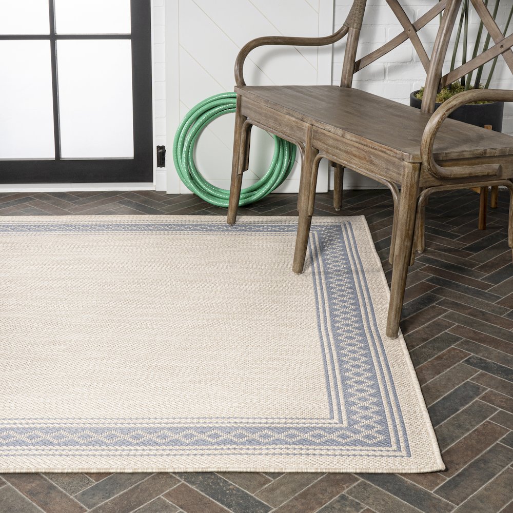 Lucia Classic Diamond Border Indoor/Outdoor Area Rug. Picture 7