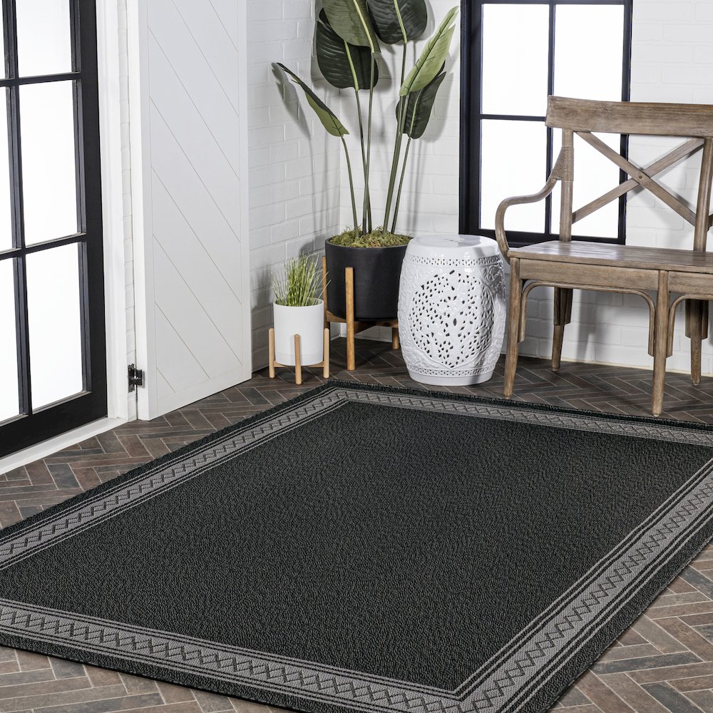 Lucia Classic Diamond Border Indoor/Outdoor Area Rug. Picture 9
