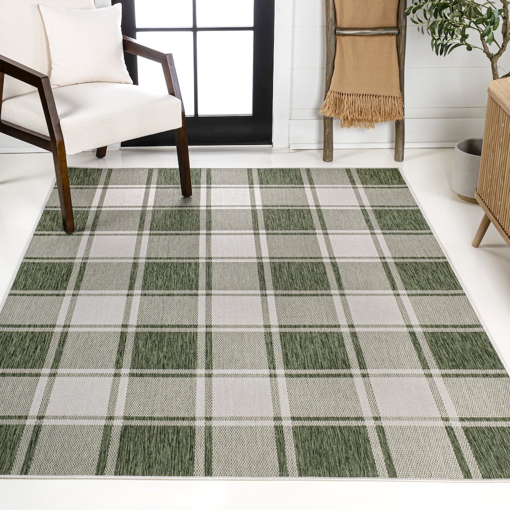 Sabine Traditional Farmhouse Bold Gingham Indoor/Outdoor Area Rug. Picture 2