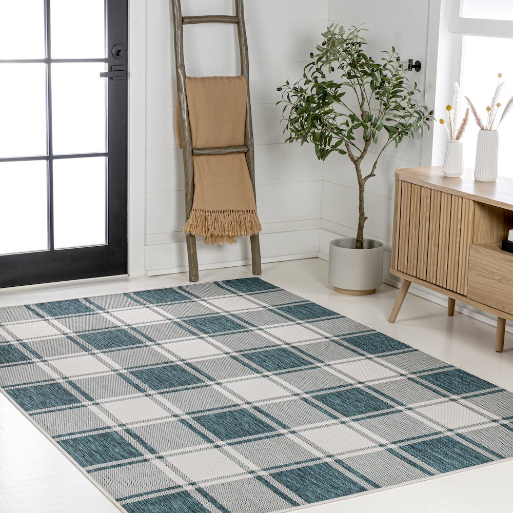 Sabine Traditional Farmhouse Bold Gingham Indoor/Outdoor Area Rug. Picture 3