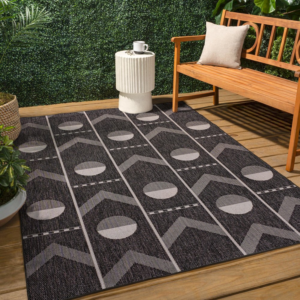Soren Modern Geometric Black/Cream 8 ft. x 10 ft. Indoor/Outdoor Area Rug. Picture 4