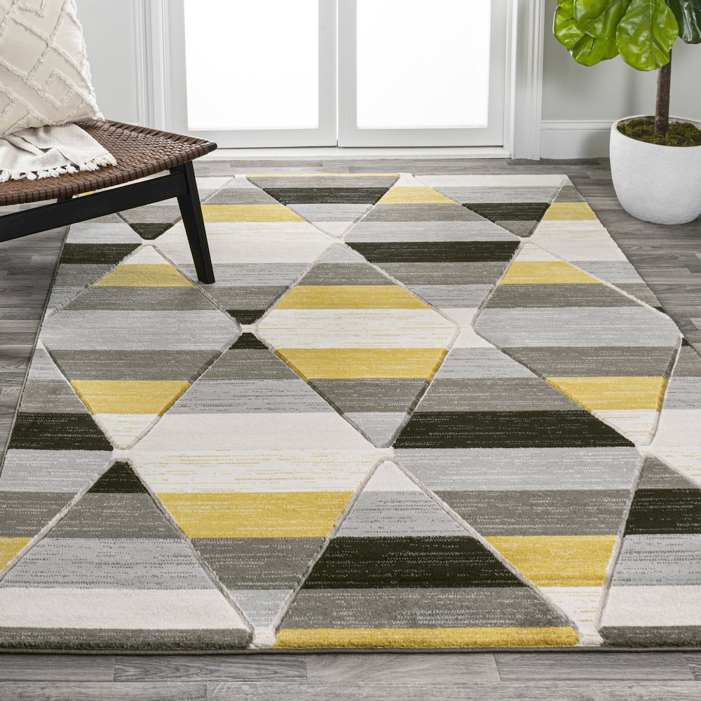 Kehoe Retro Diamonds Geometric Area Rug. Picture 4