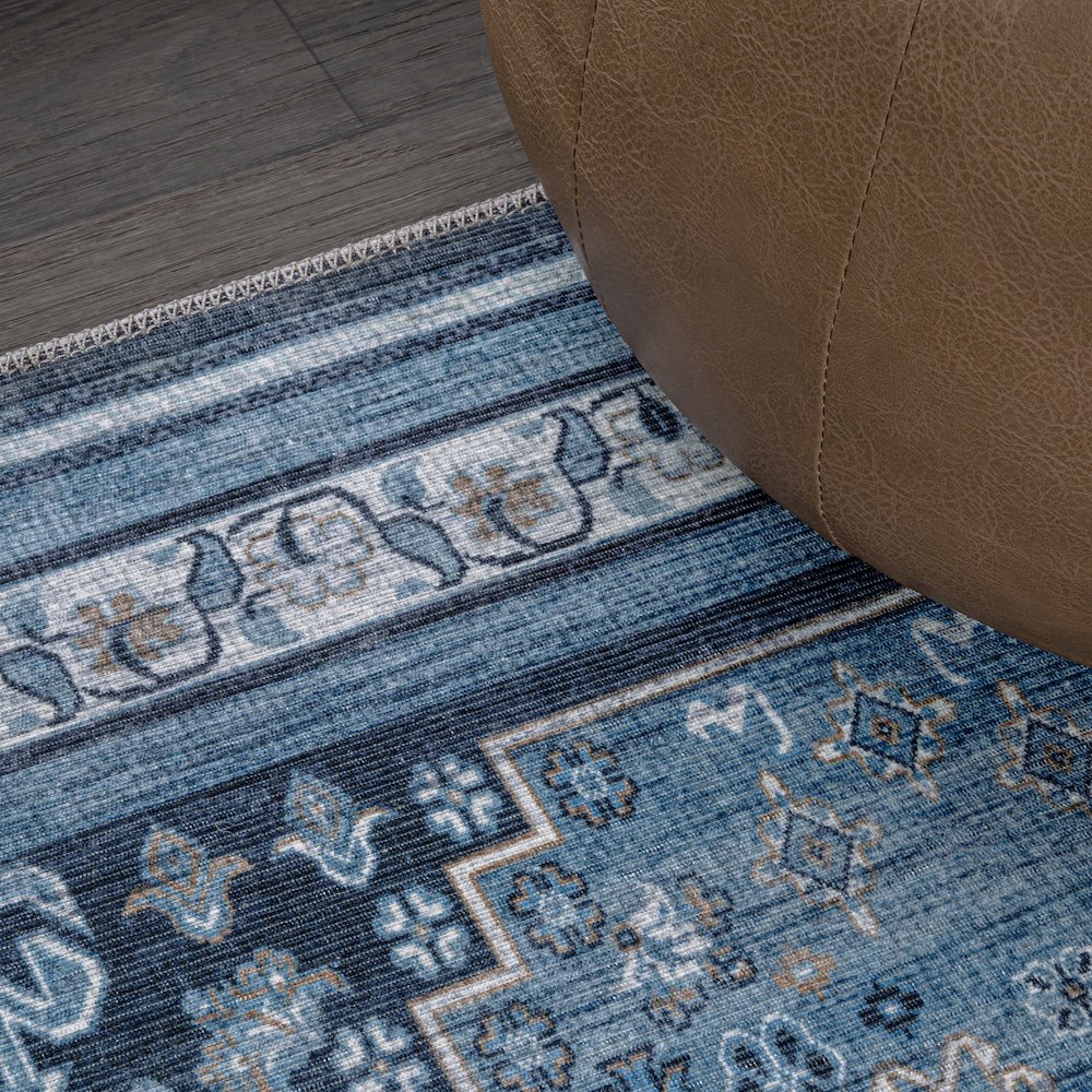 Dalyan Geometric Medallions Machine-Washable Area Rug. Picture 5